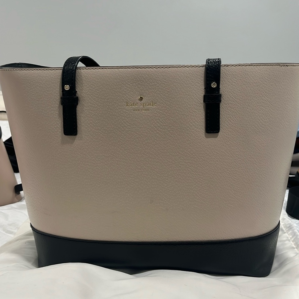 Kate Spade Tote ♠️